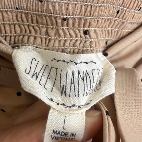 Sweet Wanderer Polka Dot Wide-Leg Pants – Size L - Picture 2 of 6